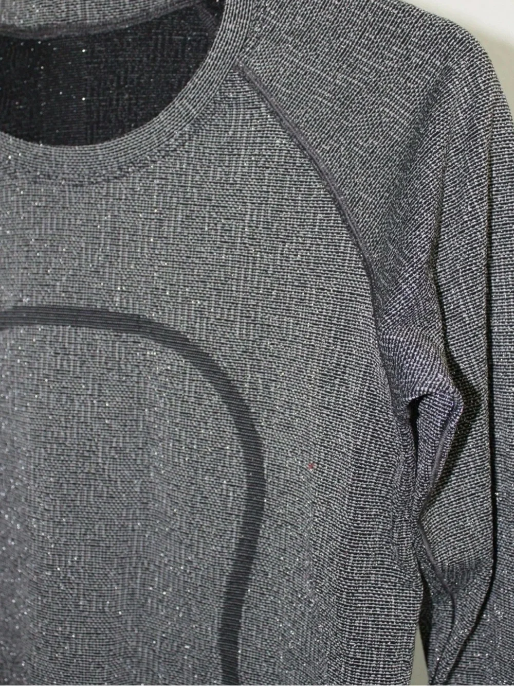 Lululemon Swiftly Tech Long Sleeve Shirt Gray Silver Lurex Metallic Sparkle ✨